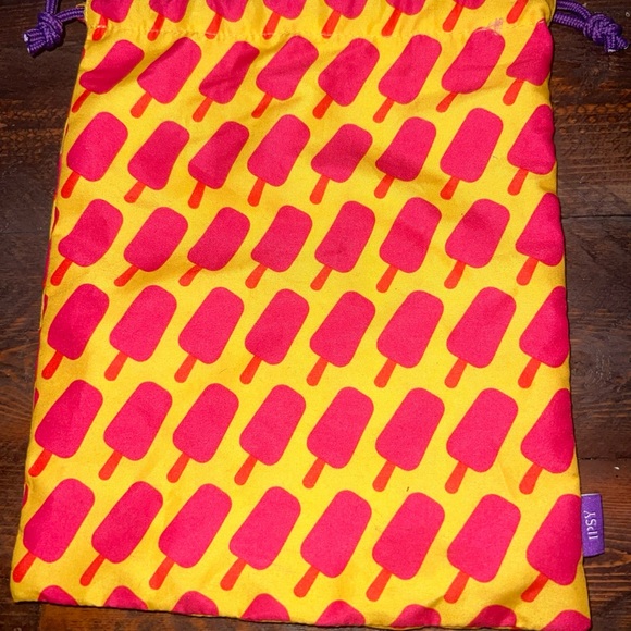 IPSY Glam Bag Plus September 2022 popsicles - Picture 2 of 6